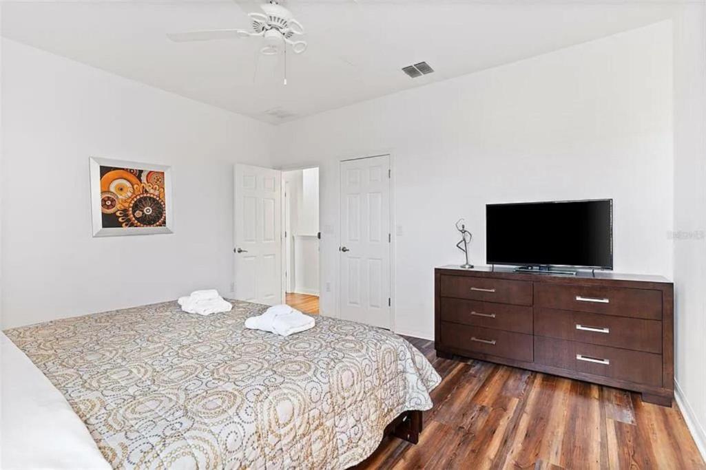 Luxurious - Near - Golf Course *
